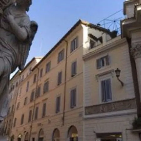Relais Fontana Di Trevi מלון רומא