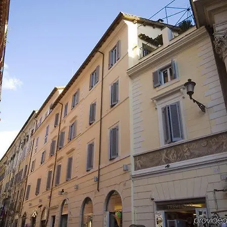Relais Fontana Di Trevi 3* רומא